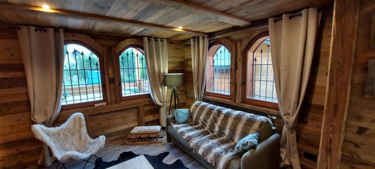 Chalet Serre Cambeou Piscine&Spa 圣沙夫雷 外观 照片